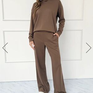 Splendid Chocolate Brown Turtleneck XL and Pants M Ensemble